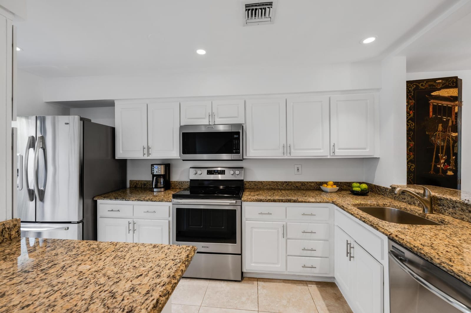 547 NE 7th Avenue 3a — photo 4