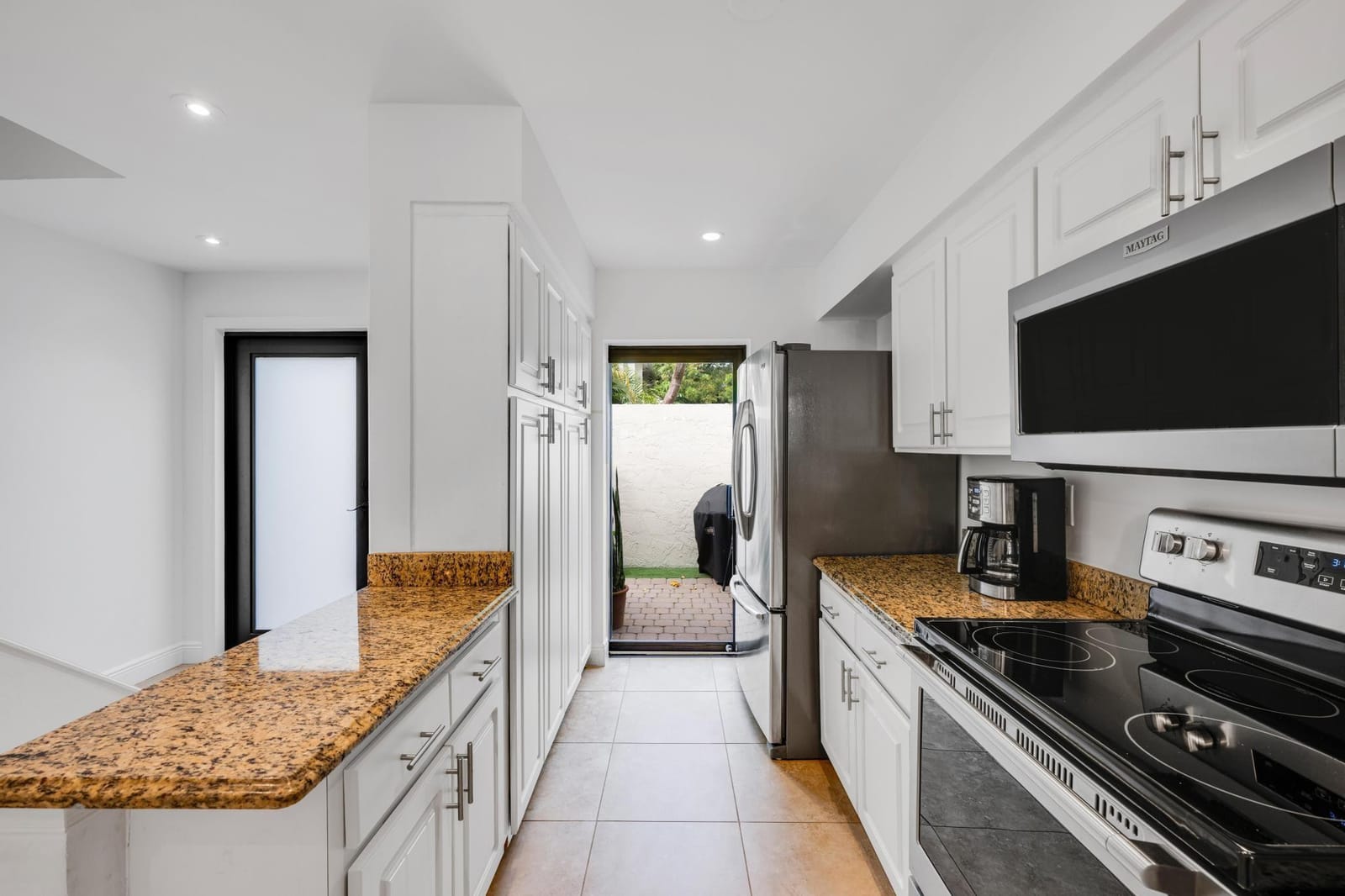 547 NE 7th Avenue 3a — photo 5