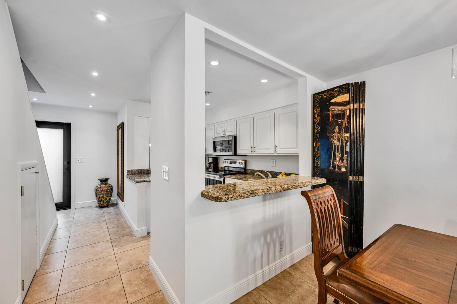 547 NE 7th Avenue 3a — photo 7