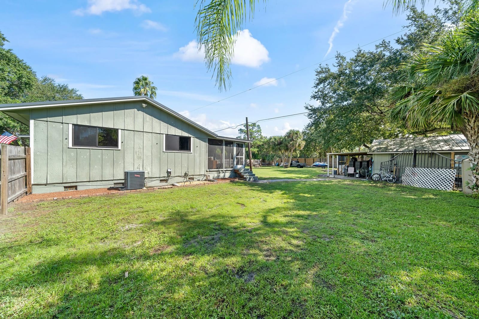 9633 Honeysuckle, FL 32976 photo 24