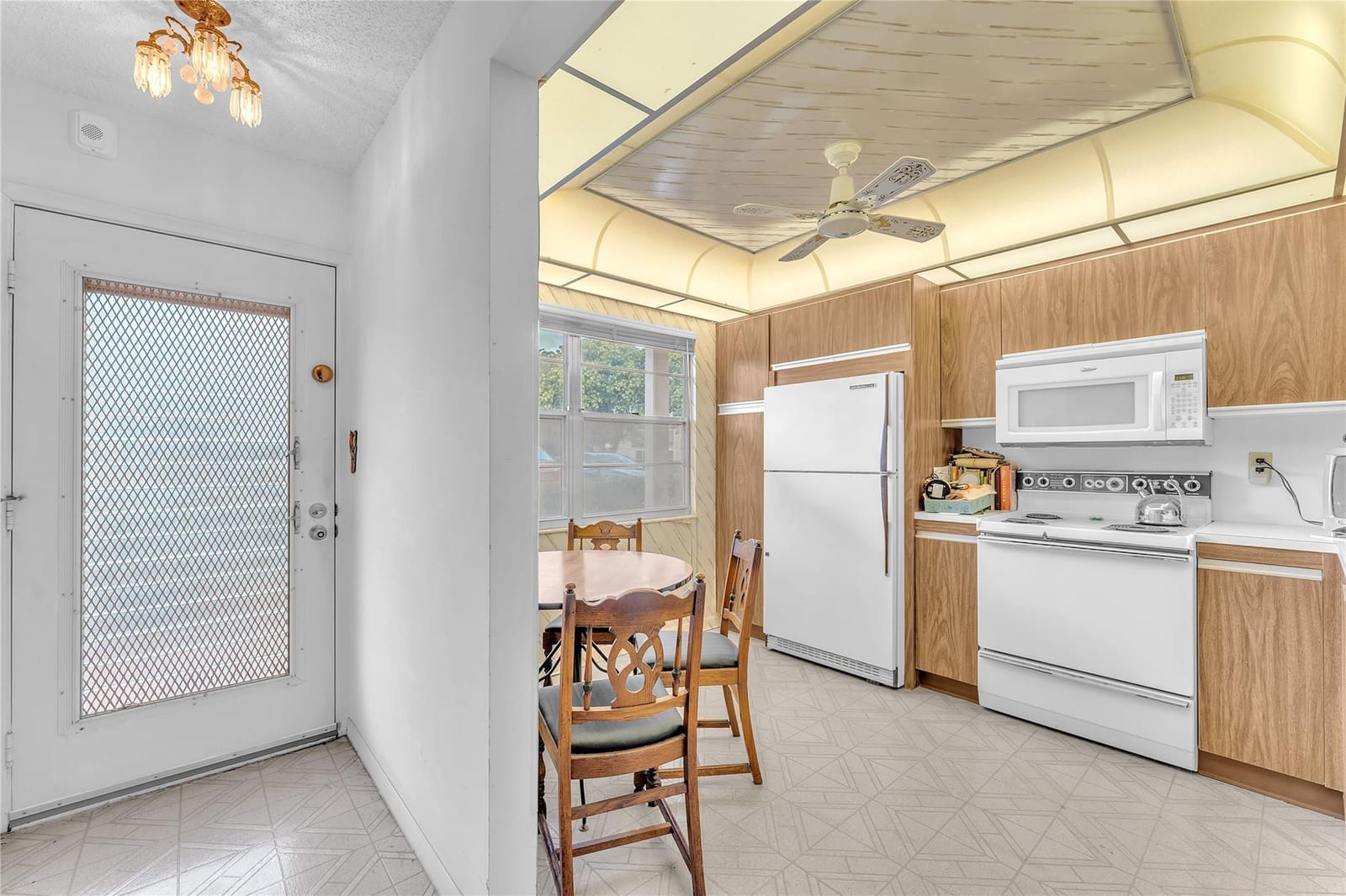 2101 Lucaya Bend E1 — photo 2