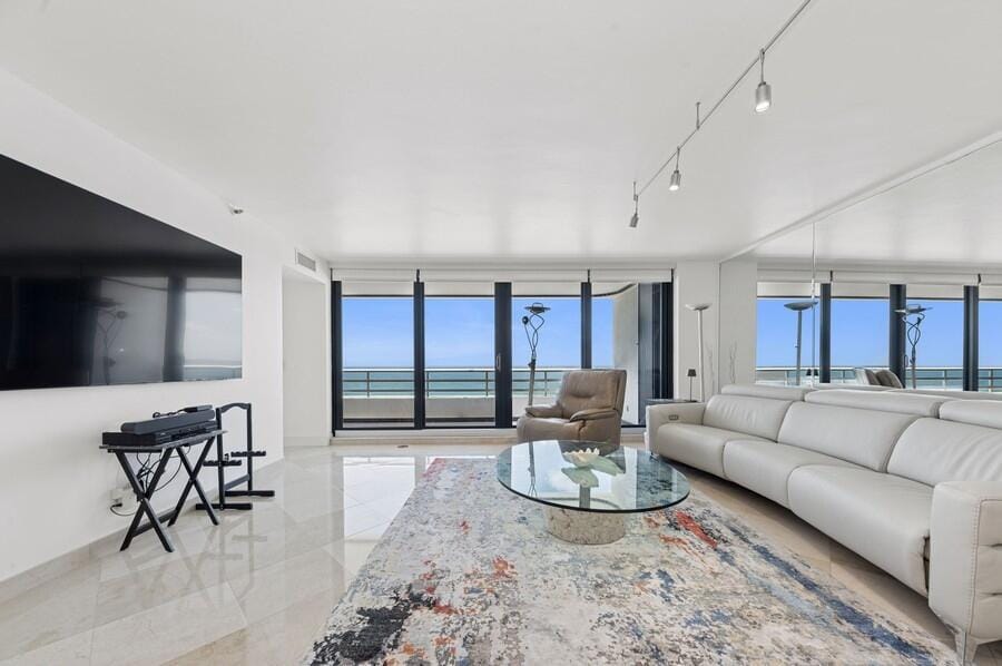 1400 S Ocean Boulevard 1004 — photo 4