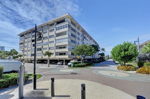 401 Briny Avenue 409, sold in Christopher House, Pompano Beach, FL