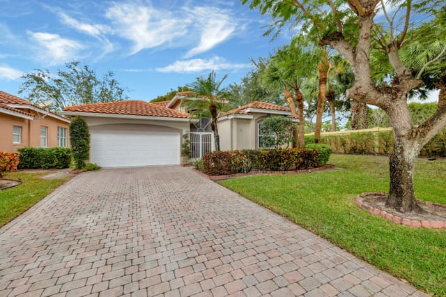 7529 Caprio Drive, Boynton Beach, FL 33472