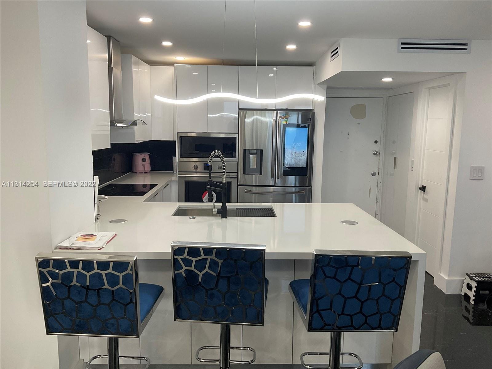 3180 S Ocean Drive 1503 — photo 2