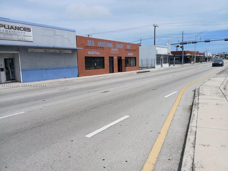 2421 NW 27th Avenue, Miami, FL 33142, Miami