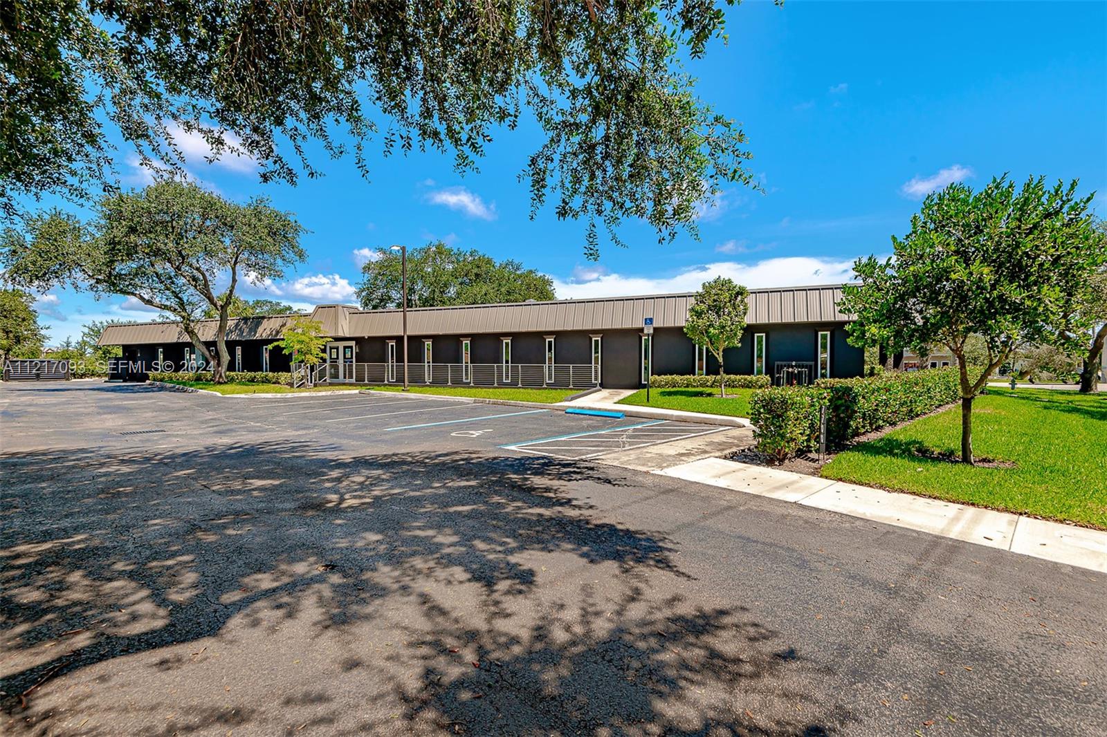 7700 Davie Road Extension, Hollywood, FL 33024, Hollywood