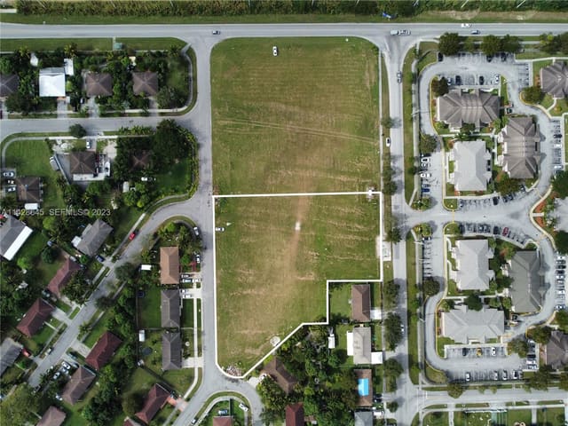 Davis Parkway, Florida City, FL 33034