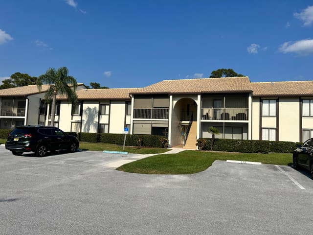 1575 SW Silver Pine Way 108-D1, Palm City, FL 34990
