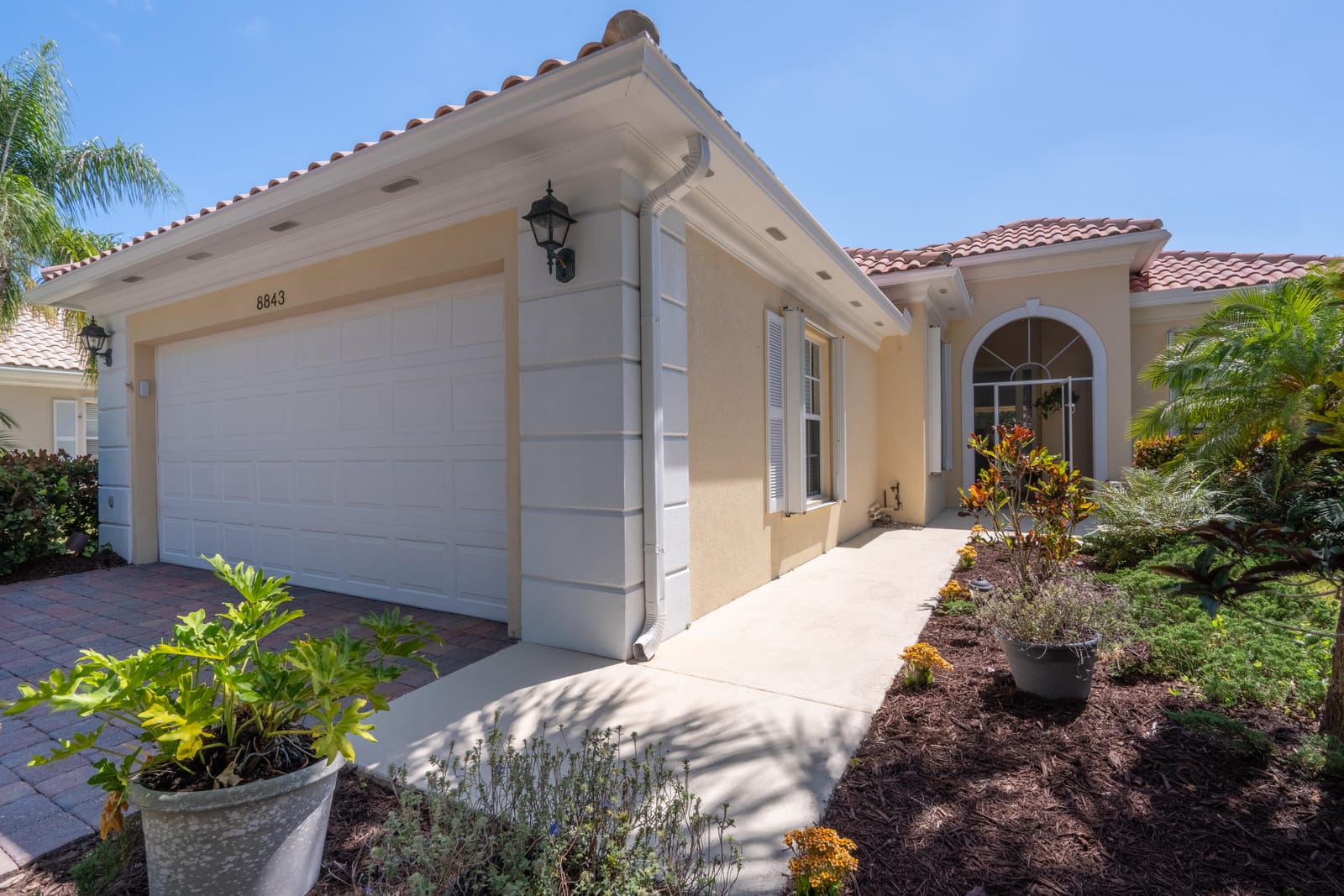8843 Oldham Way, Palm Beach Gardens, FL 33412