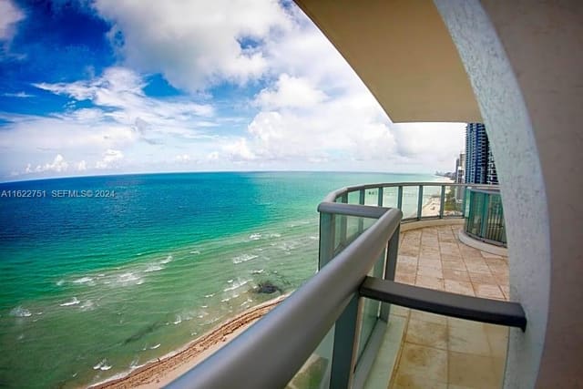17315 Collins Avenue 2302, Sunny Isles Beach, FL 33160