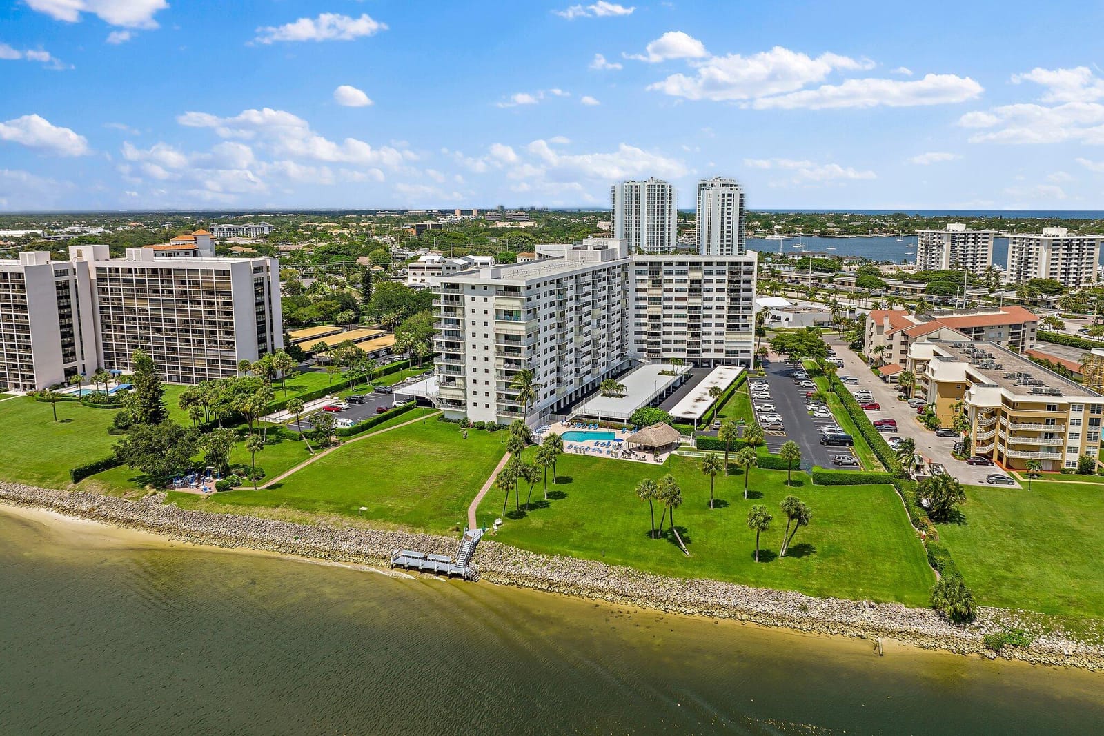 336 Golfview Road 306, North Palm Beach, FL 33408 photo 11
