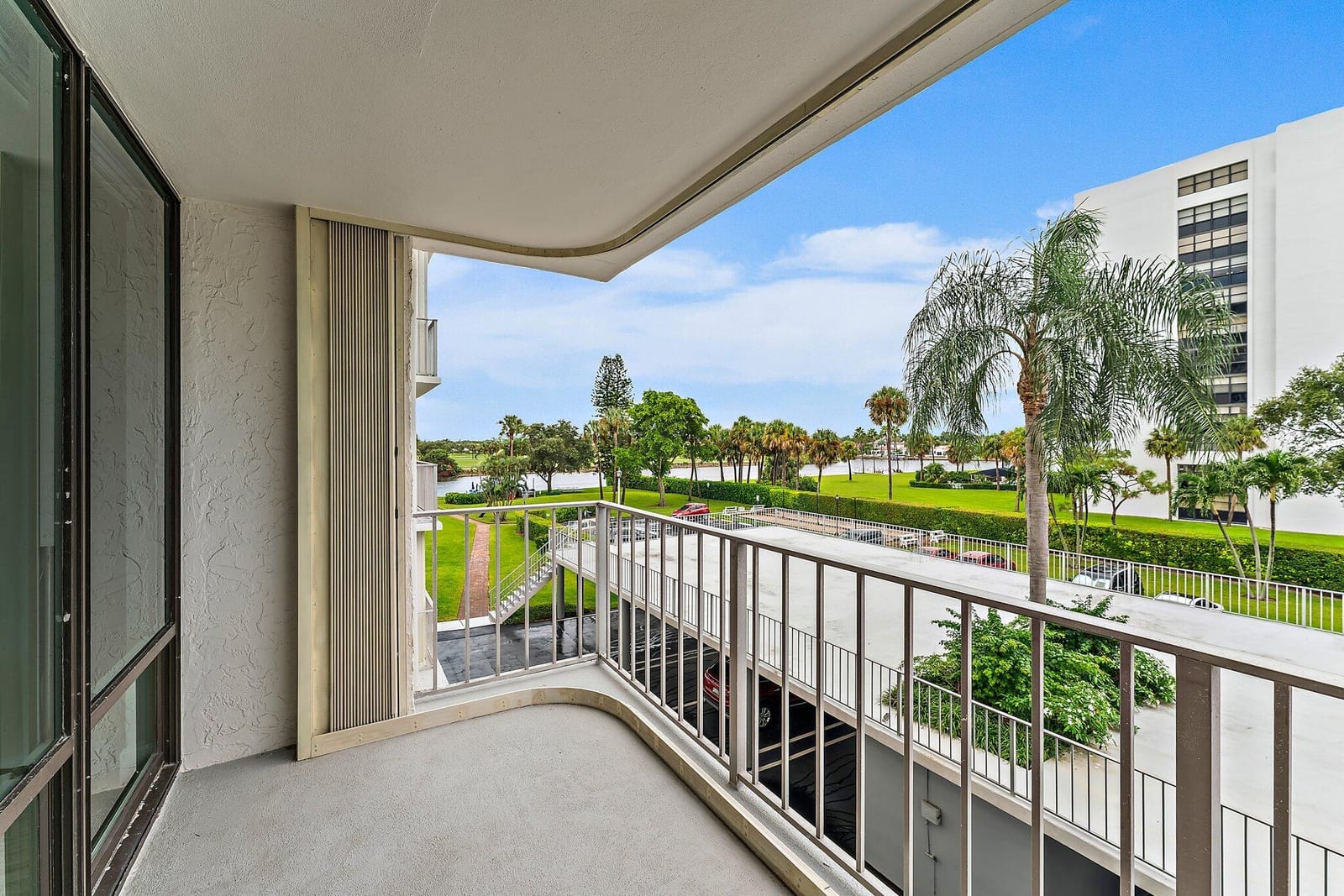 336 Golfview Road 306, North Palm Beach, FL 33408 photo 13
