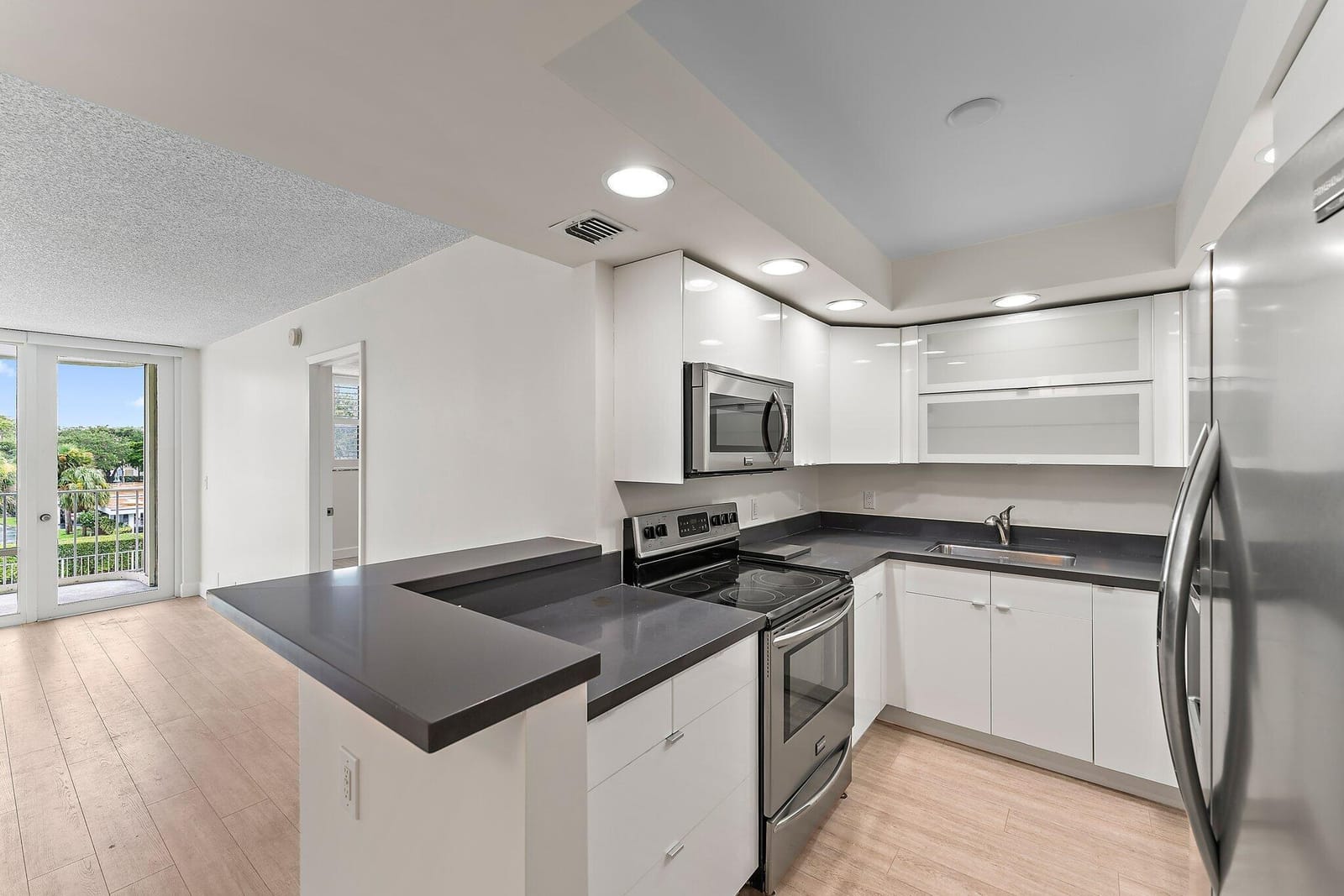 336 Golfview Road 306, North Palm Beach, FL 33408 photo 15