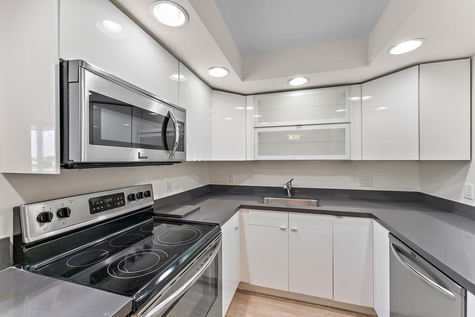 336 Golfview Road 306, North Palm Beach, FL 33408 photo 17