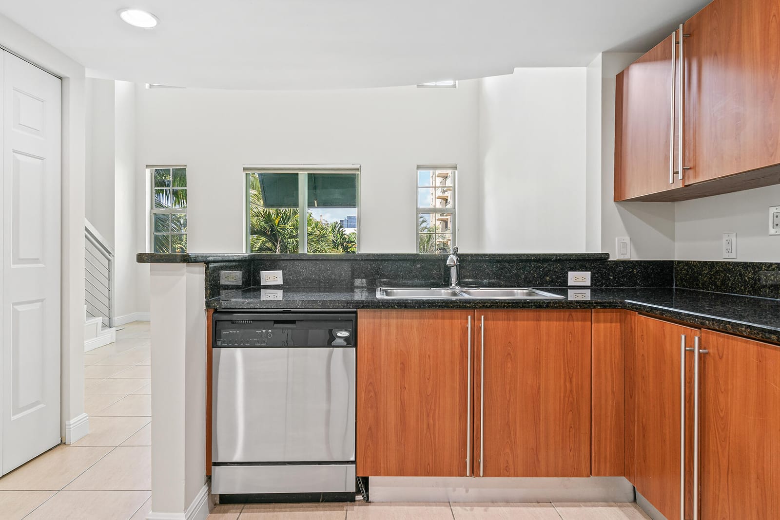 610 Clematis Street 313, West Palm Beach, FL 33401 photo 4