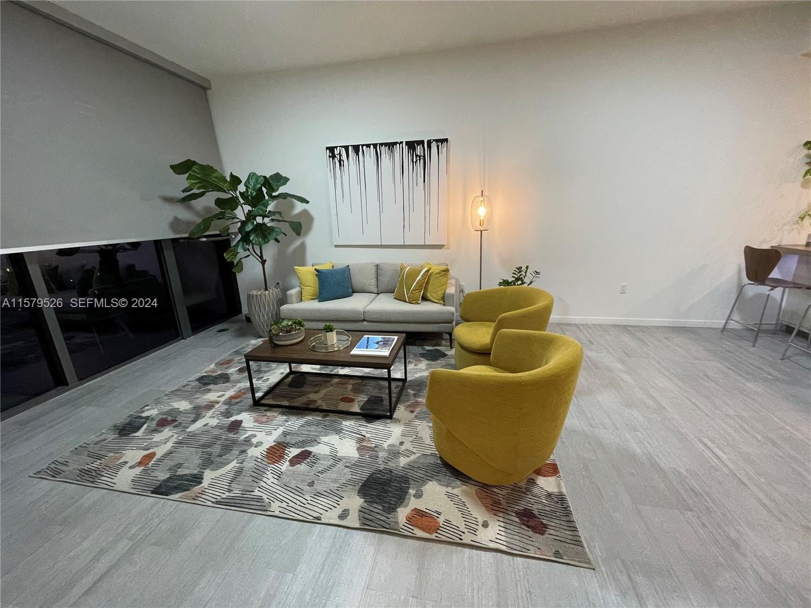 1000 Brickell Plaza 1811, Miami, FL 33131