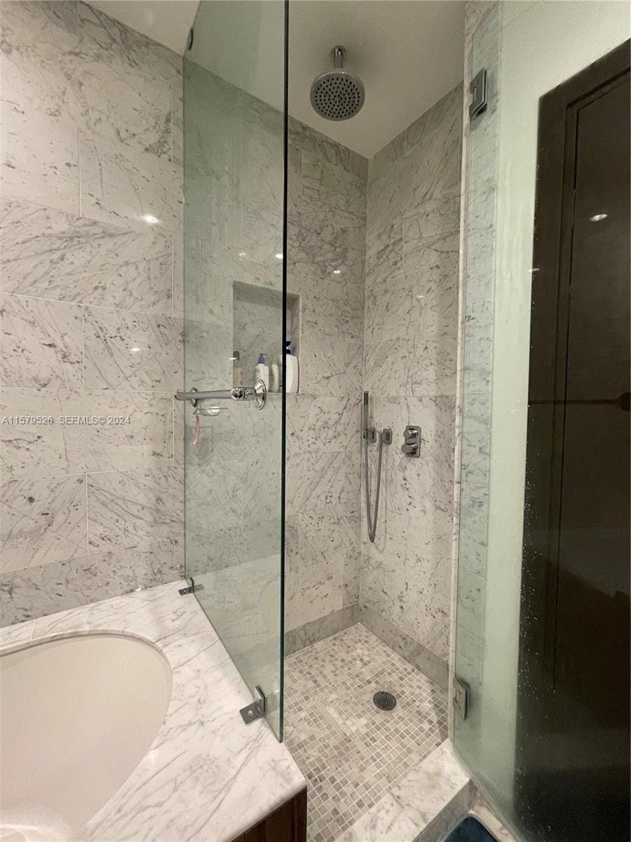 1000 Brickell Plaza 1811, Miami, FL 33131 photo 11