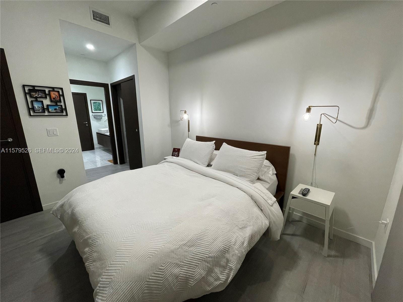 1000 Brickell Plaza 1811, Miami, FL 33131 photo 8