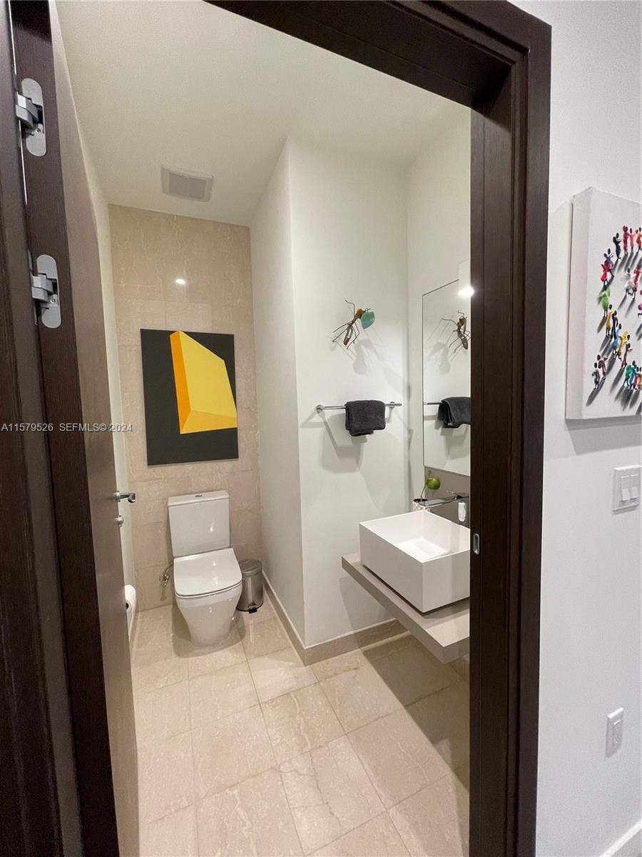 1000 Brickell Plaza 1811, Miami, FL 33131 photo 9