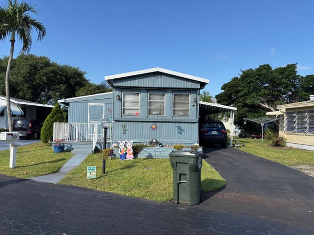 6841 NW 43rd, sold in Deerfield Lake, Coconut Creek, FL
