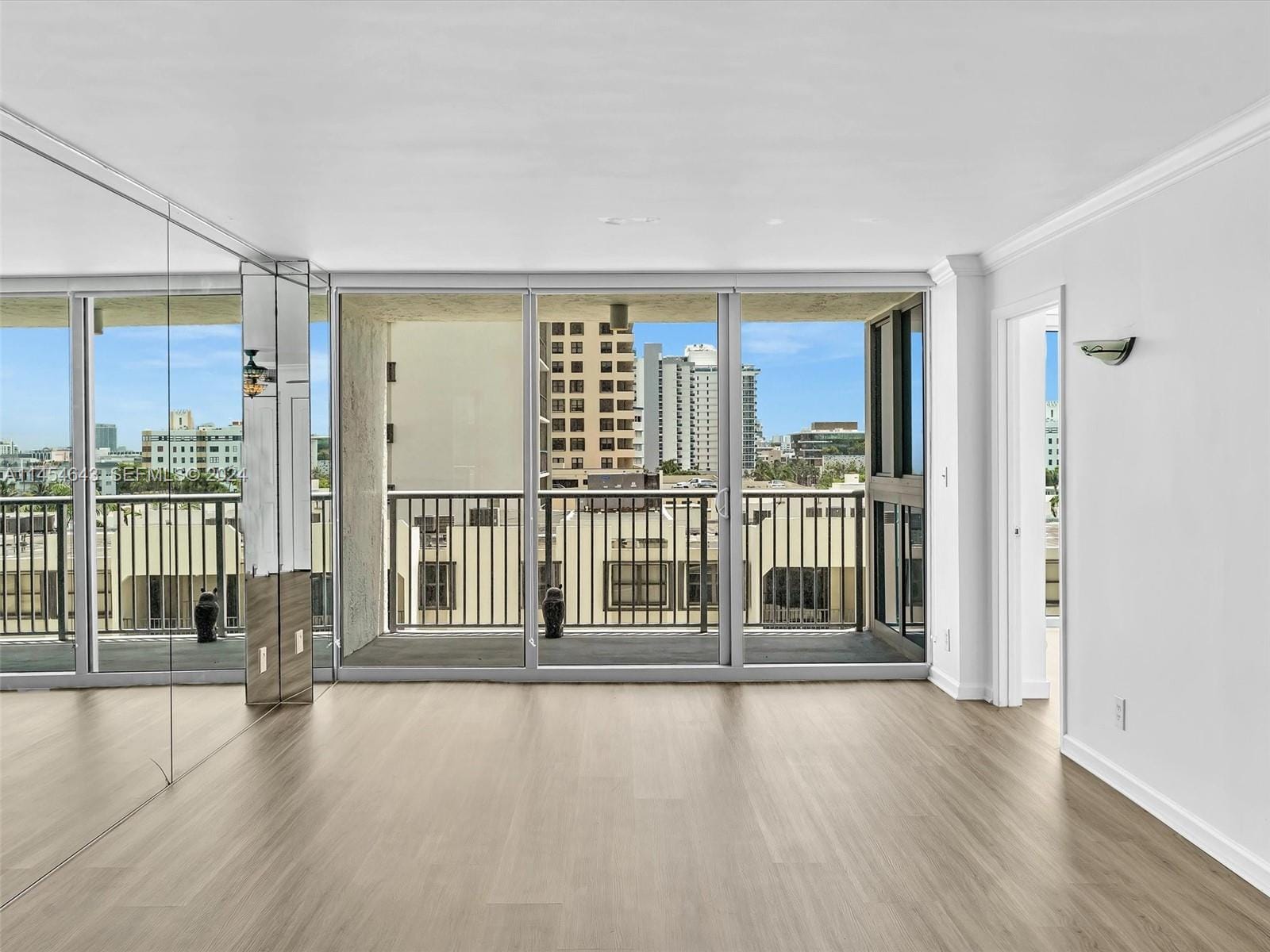 2655 Collins Avenue 706 — photo 10