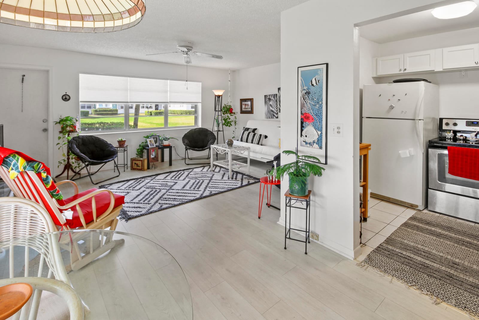 560 Horizons W 108 — photo 2