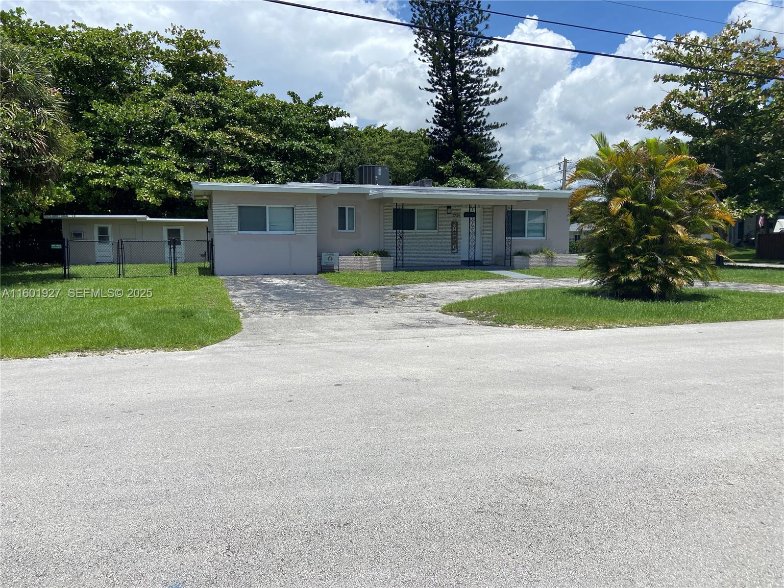1739 SW 28th Terrace, Fort Lauderdale, FL 33312, Fort Lauderdale