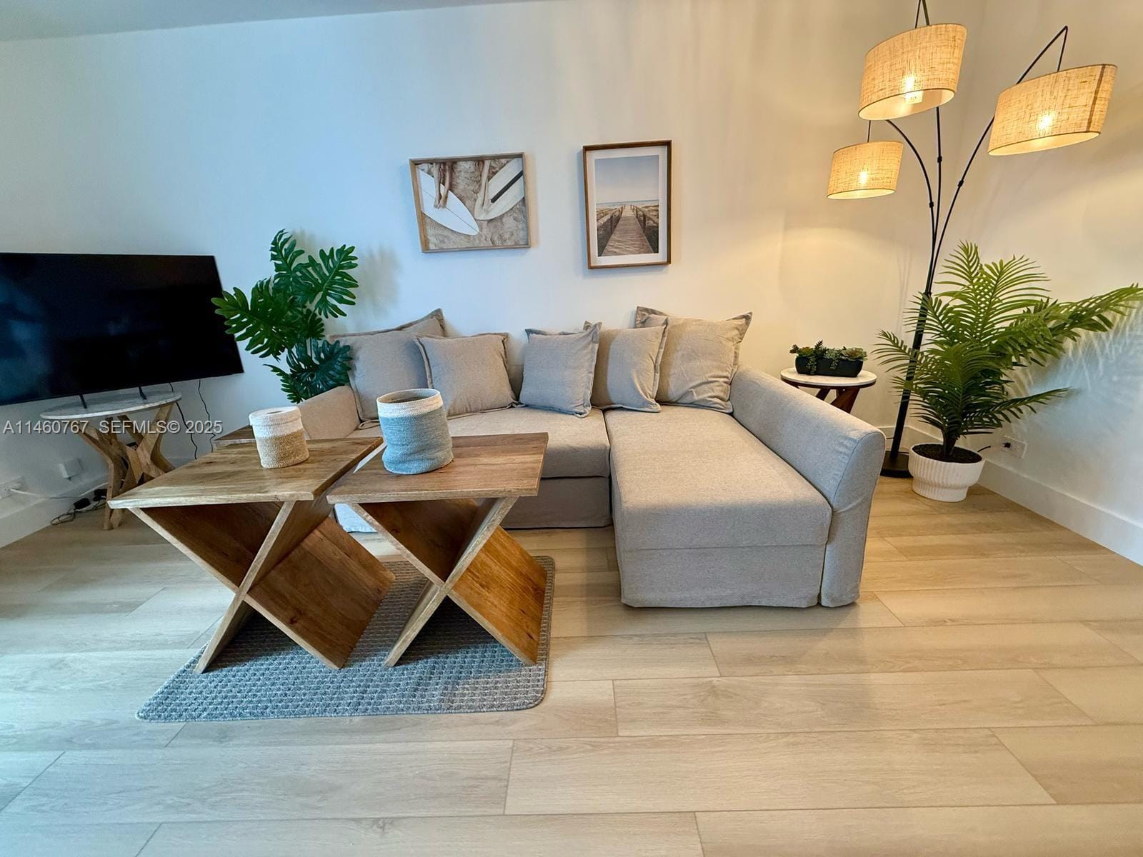 2301 Collins Avenue 1121 — photo 9