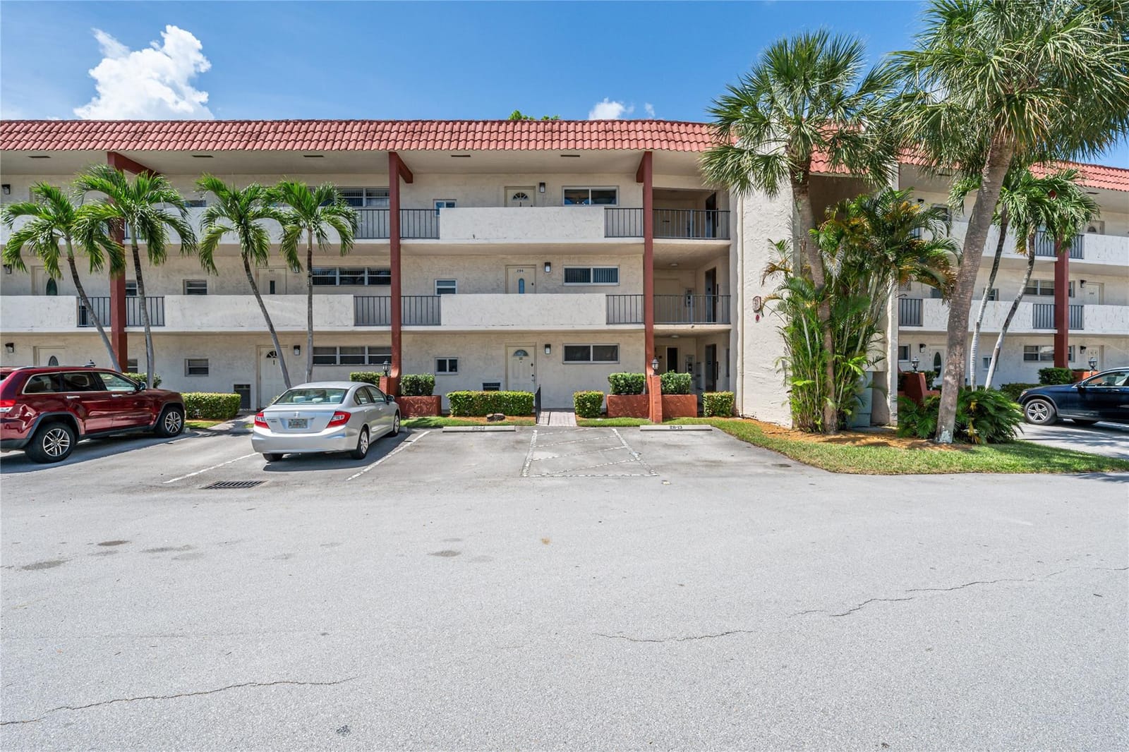 671 S Hollybrook Drive 306, Pembroke Pines, FL 33025 photo 19