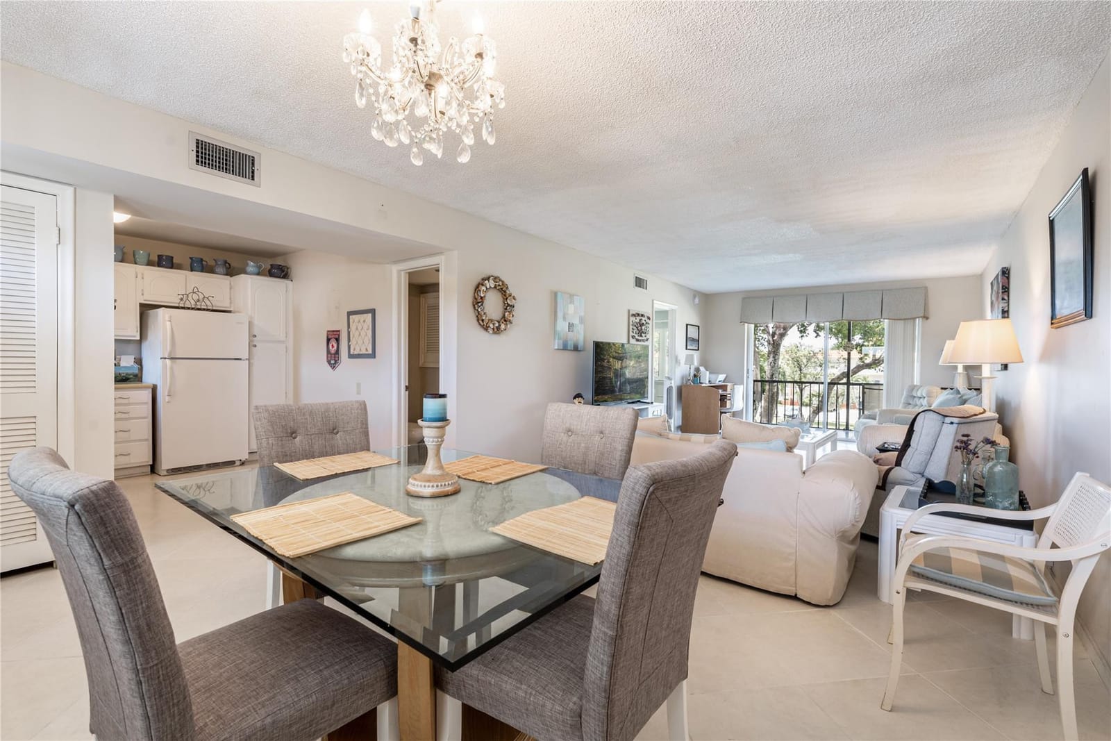 671 S Hollybrook Drive 306 — photo 4