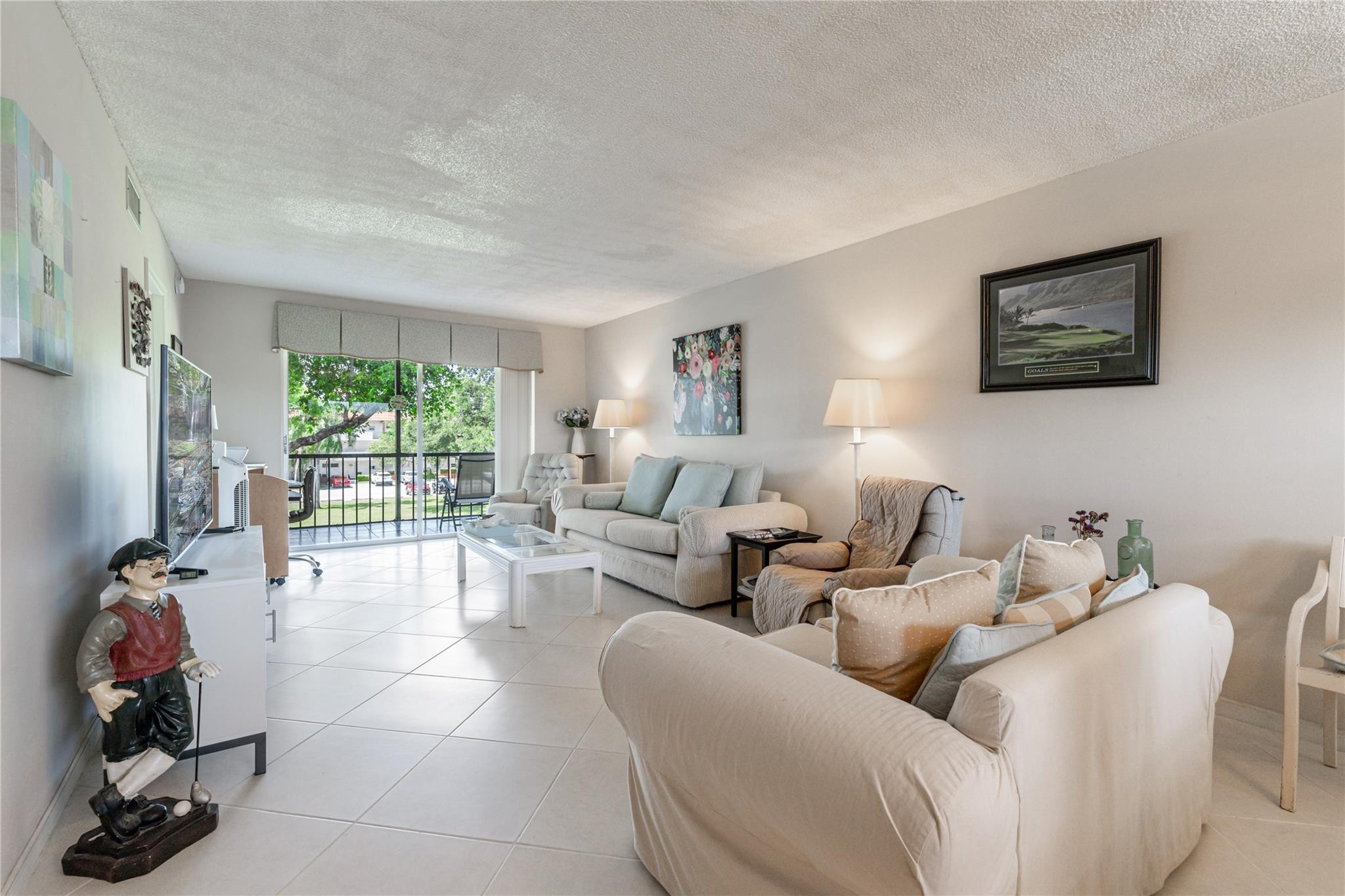 671 S Hollybrook Drive 306, Pembroke Pines, FL 33025, Pembroke Pines