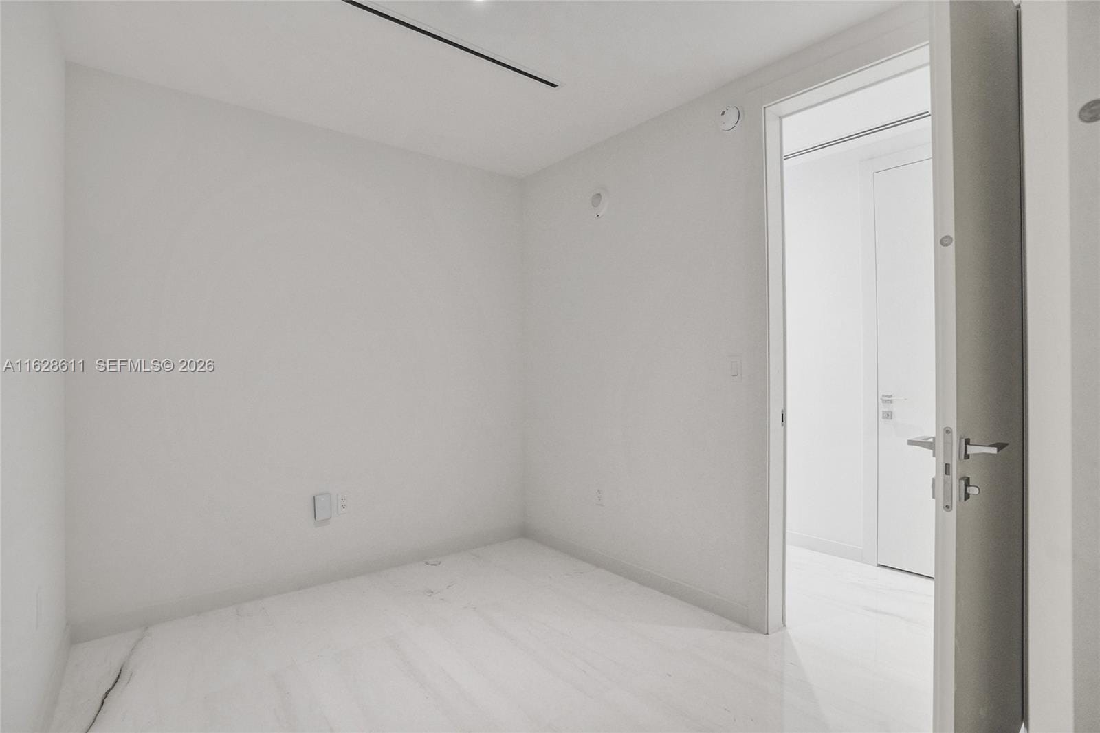 300 Biscayne Blvd Way 1607, Miami, FL 33131 photo 21