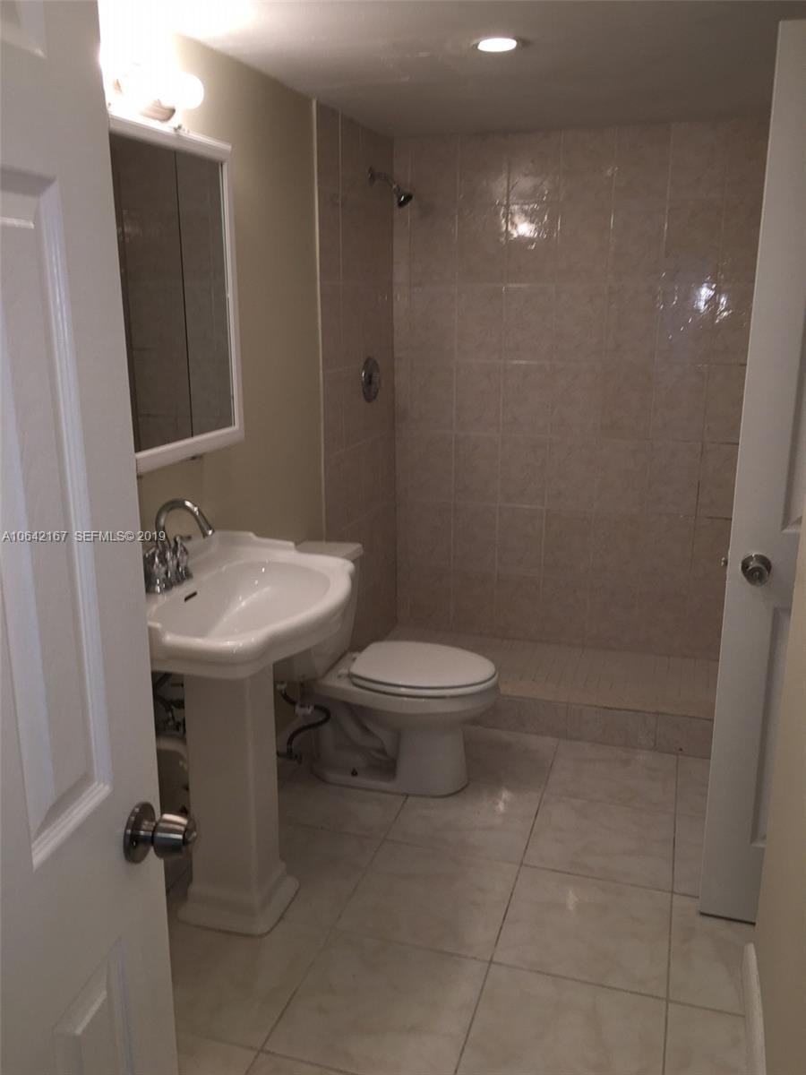 4164 Inverrary Drive 813, Lauderhill, FL 33319 photo 13