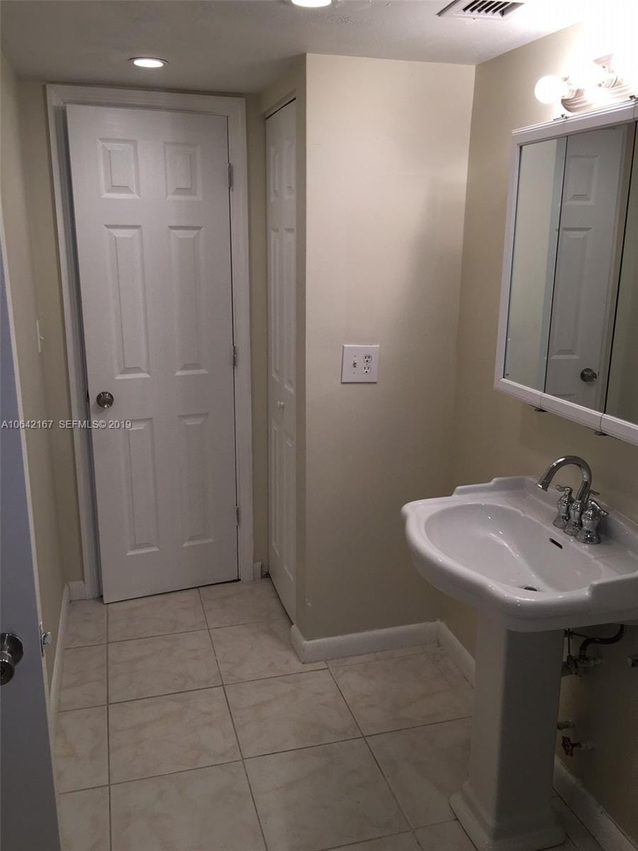 4164 Inverrary Drive 813, Lauderhill, FL 33319 photo 14