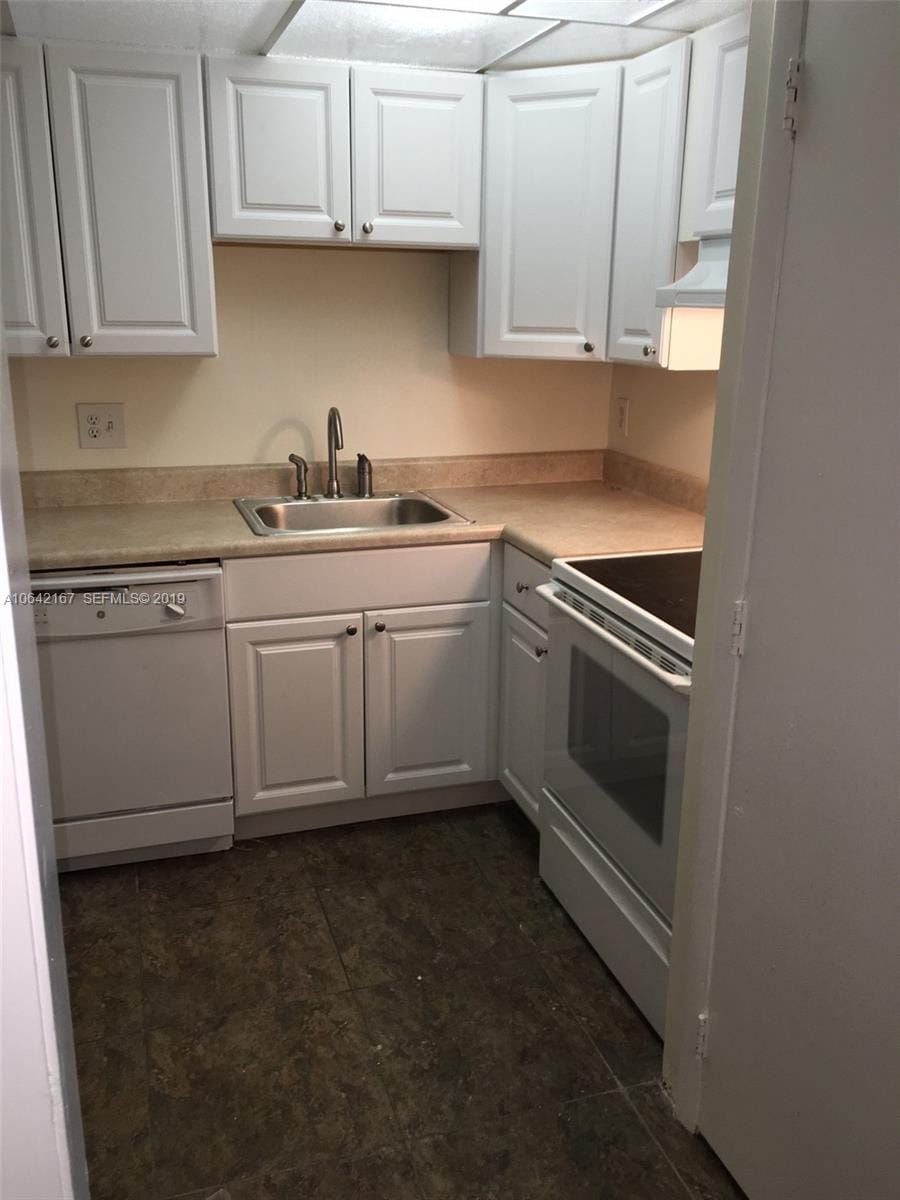 4164 Inverrary Drive 813, Lauderhill, FL 33319 photo 16