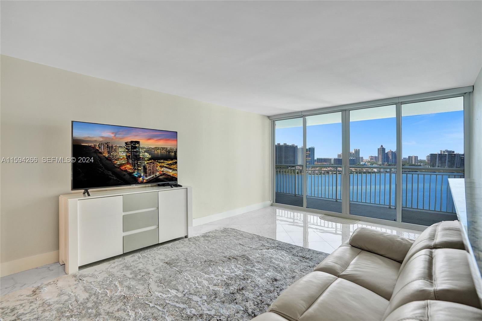 301 174th Street 1701, Sunny Isles Beach, FL 33160 photo 21