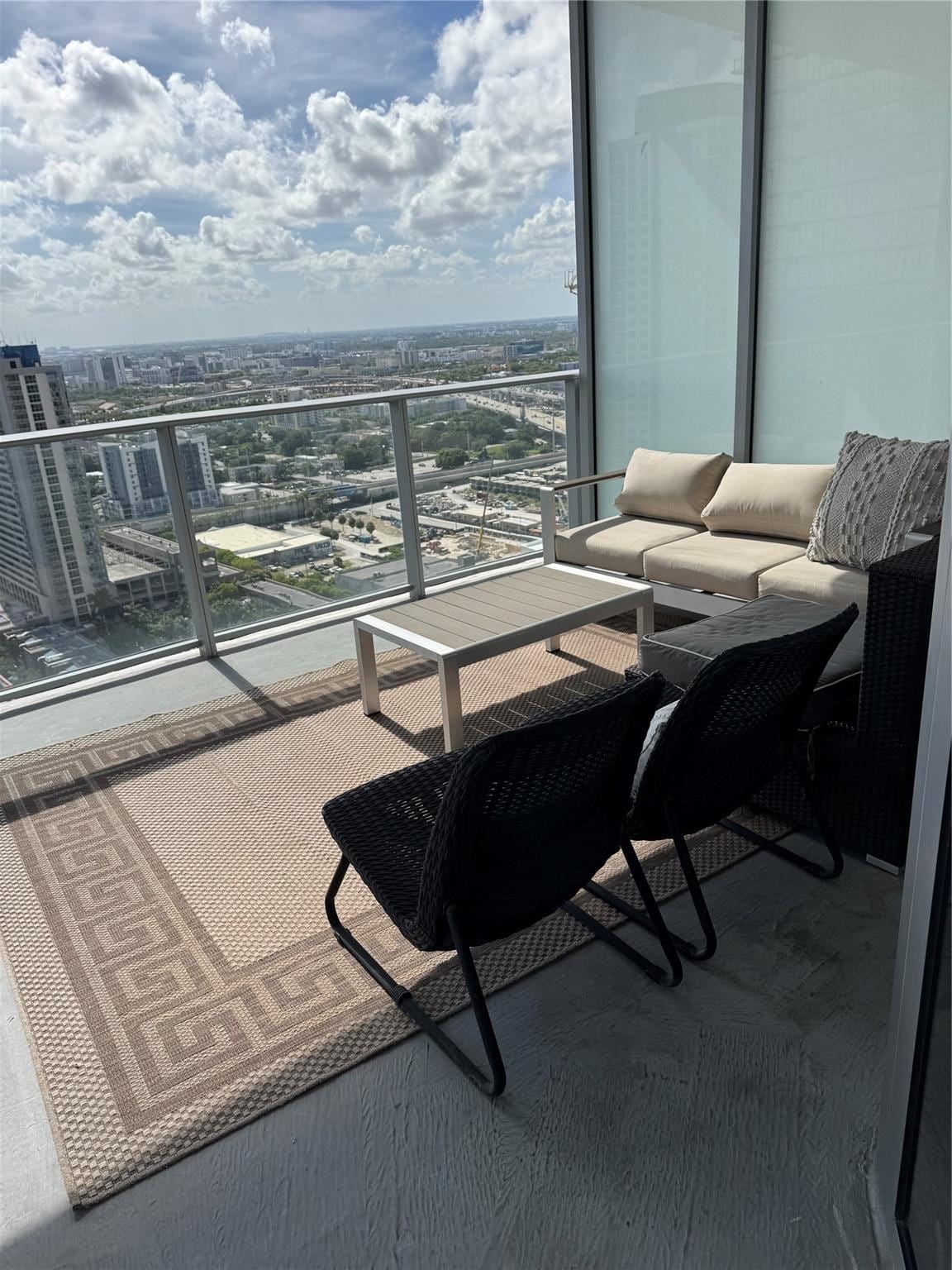 851 NE 1st Avenue 2606, Miami, FL 33132 photo 14