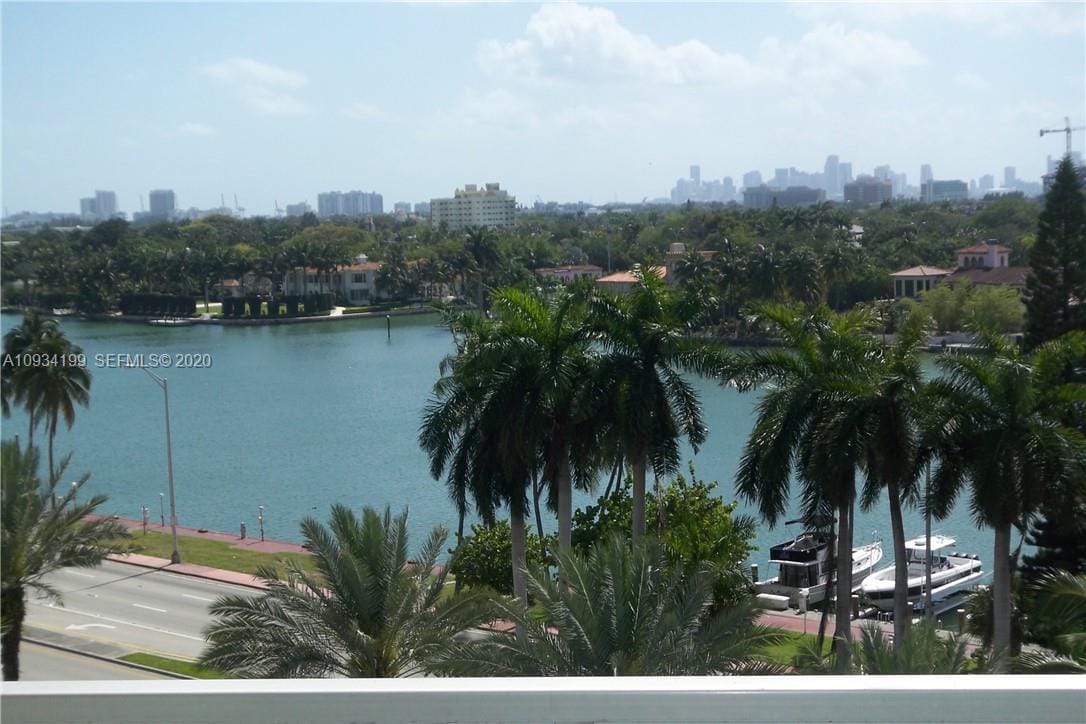 5161 Collins Avenue 806 — photo 2