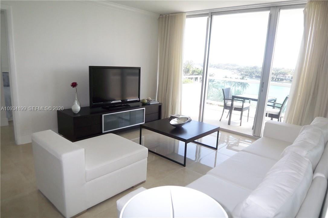 5161 Collins Avenue 806 — photo 6