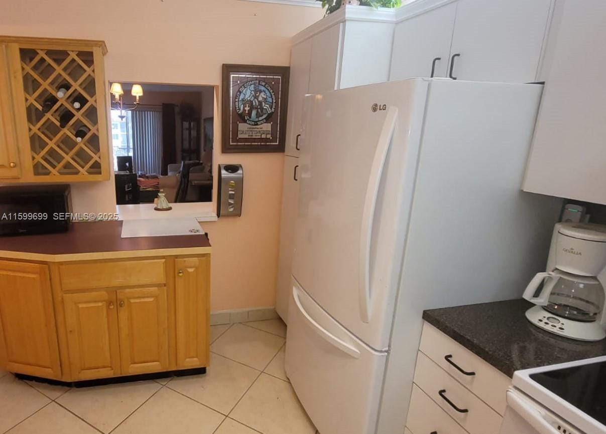9410 N Hollybrook Lake Drive 304 — photo 7