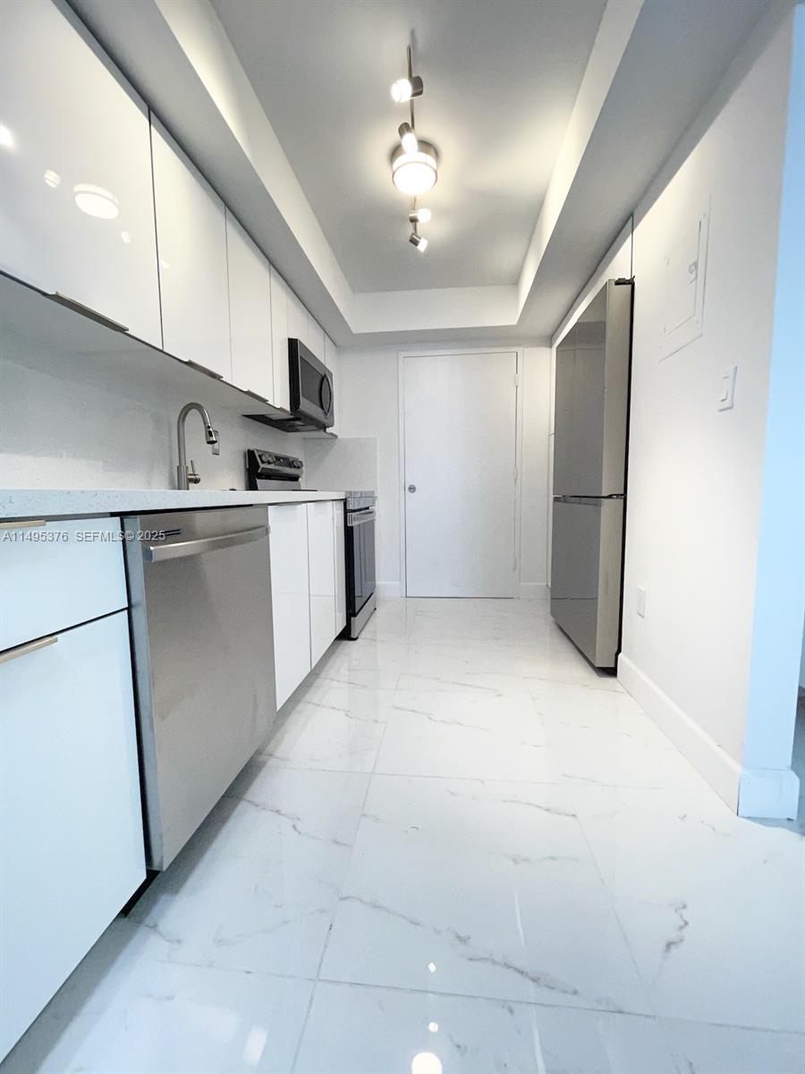 18041 Biscayne Boulevard 502, Aventura, FL 33160 photo 17