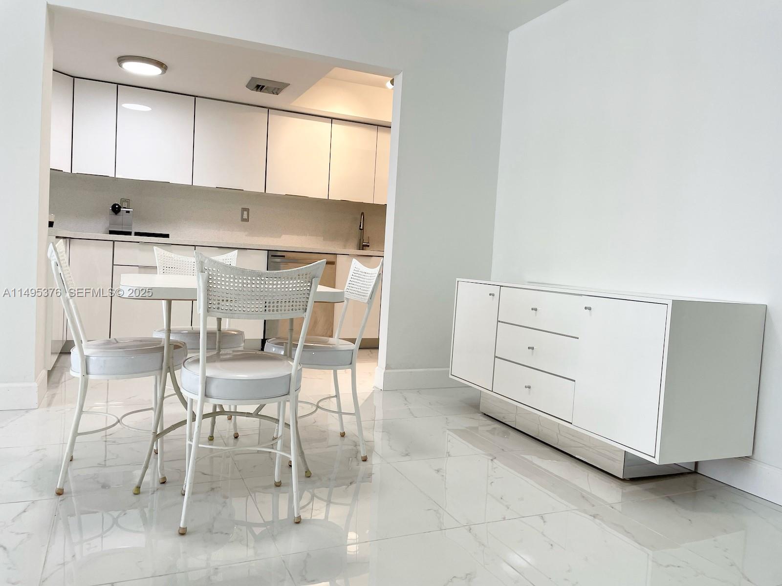 18041 Biscayne Boulevard 502, Aventura, FL 33160 photo 24