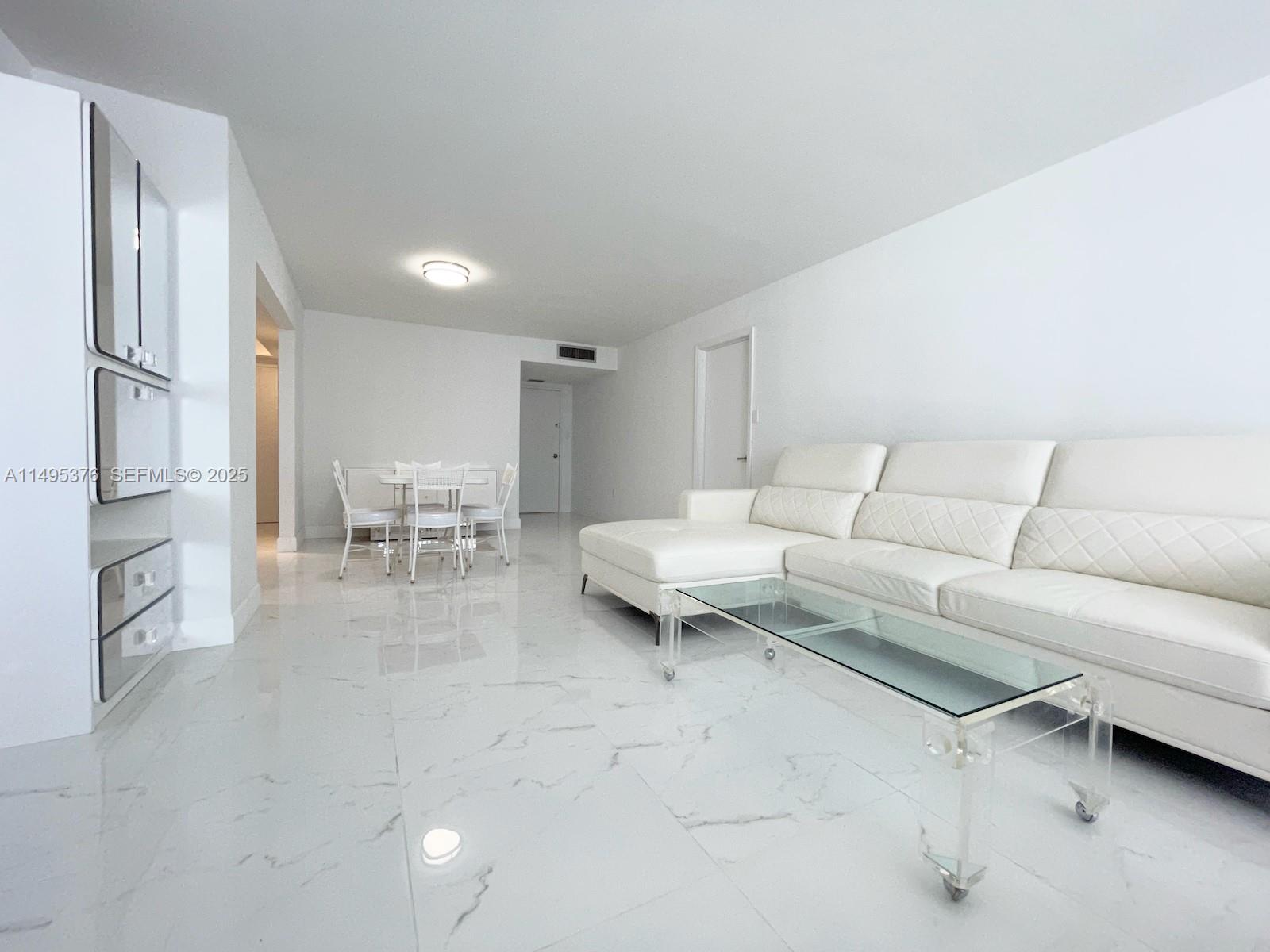 18041 Biscayne Boulevard 502, Aventura, FL 33160 photo 25