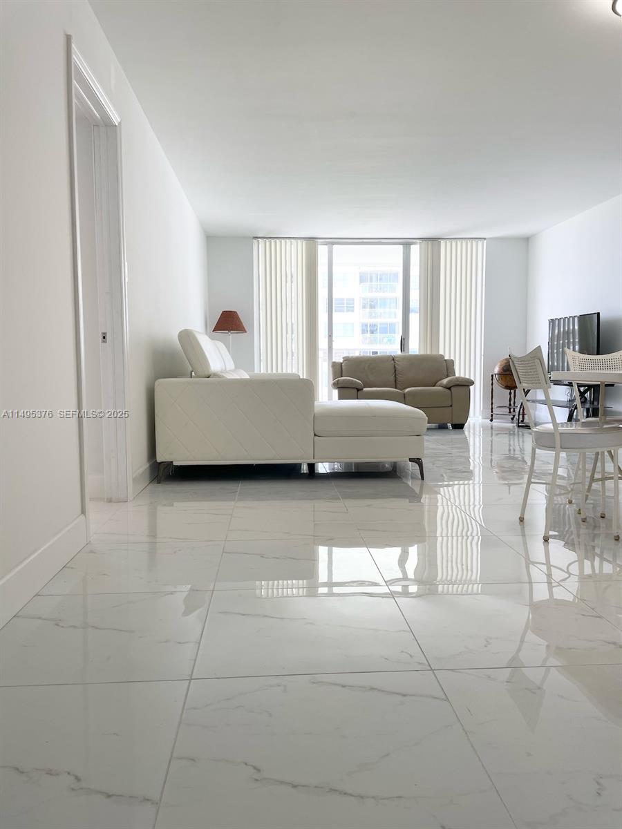 18041 Biscayne Boulevard 502, Aventura, FL 33160 photo 29