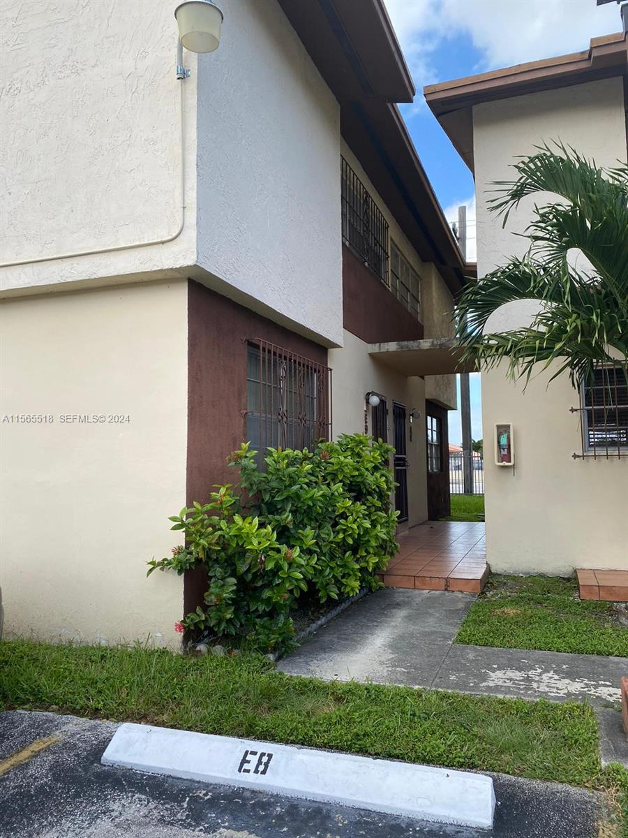 10 SW 108th Avenue E8, Sweetwater, FL 33174, Sweetwater