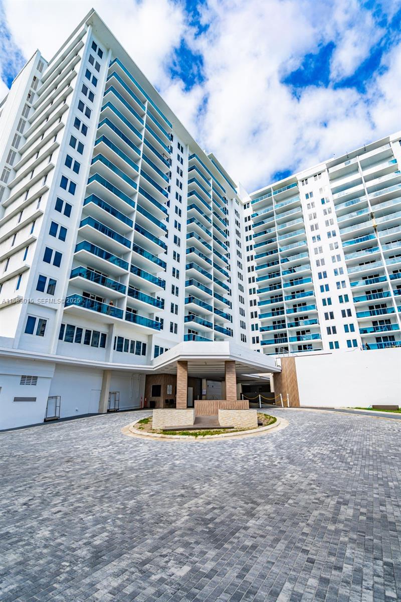 2301 Collins Avenue 325, Miami Beach, FL 33139, Miami Beach