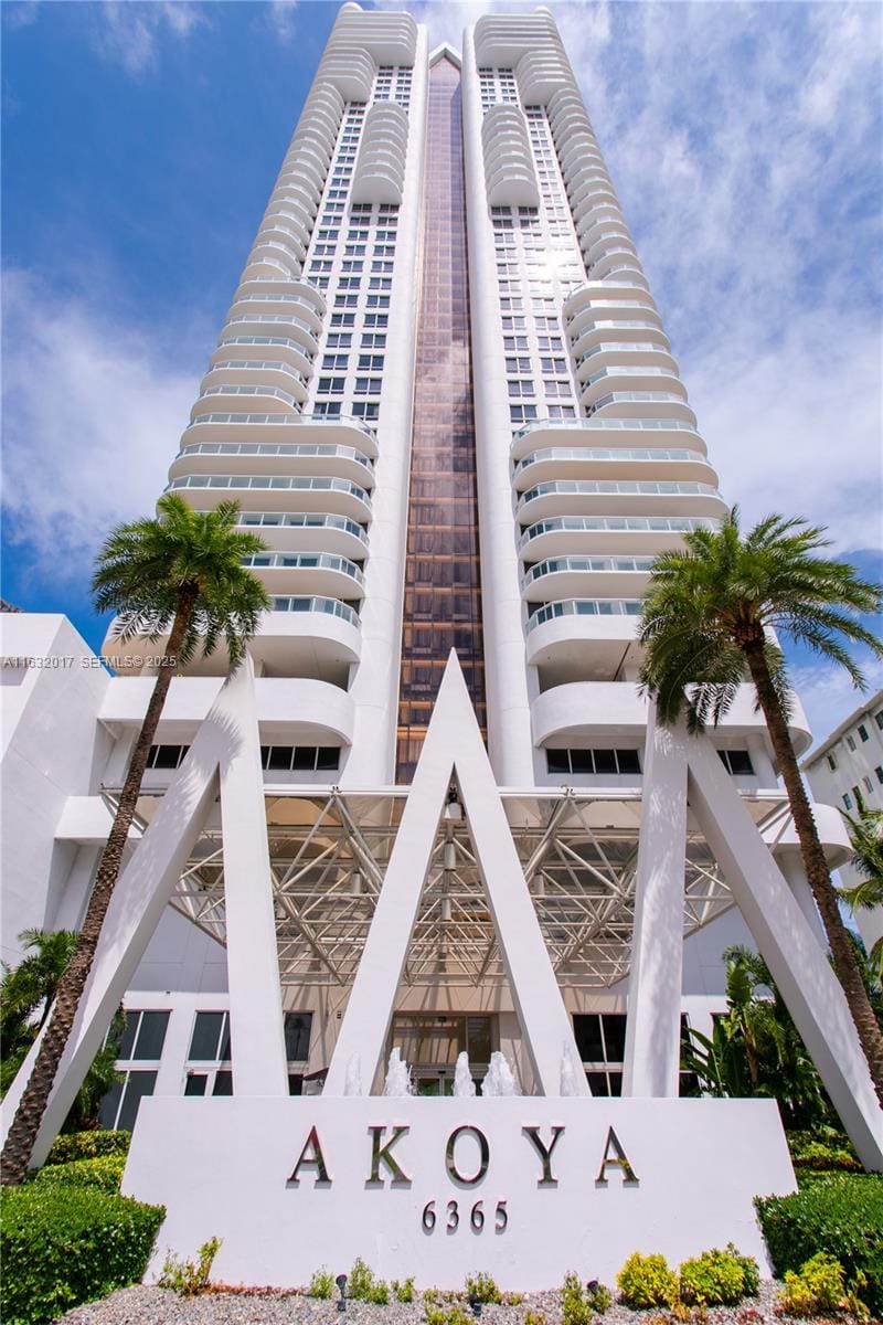 6365 Collins Avenue 806, Miami Beach, FL 33141 photo 2