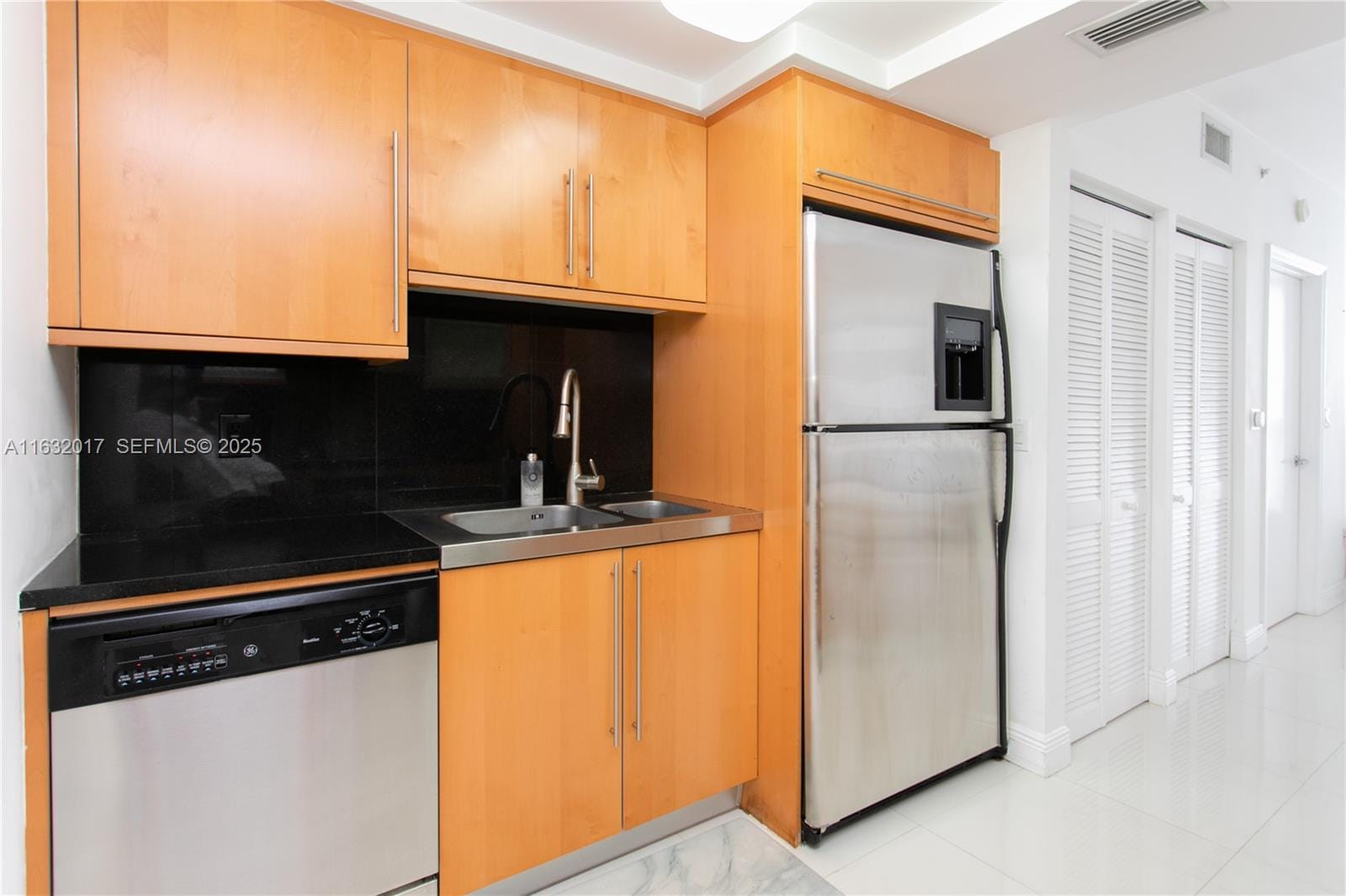 6365 Collins Avenue 806, Miami Beach, FL 33141 photo 28