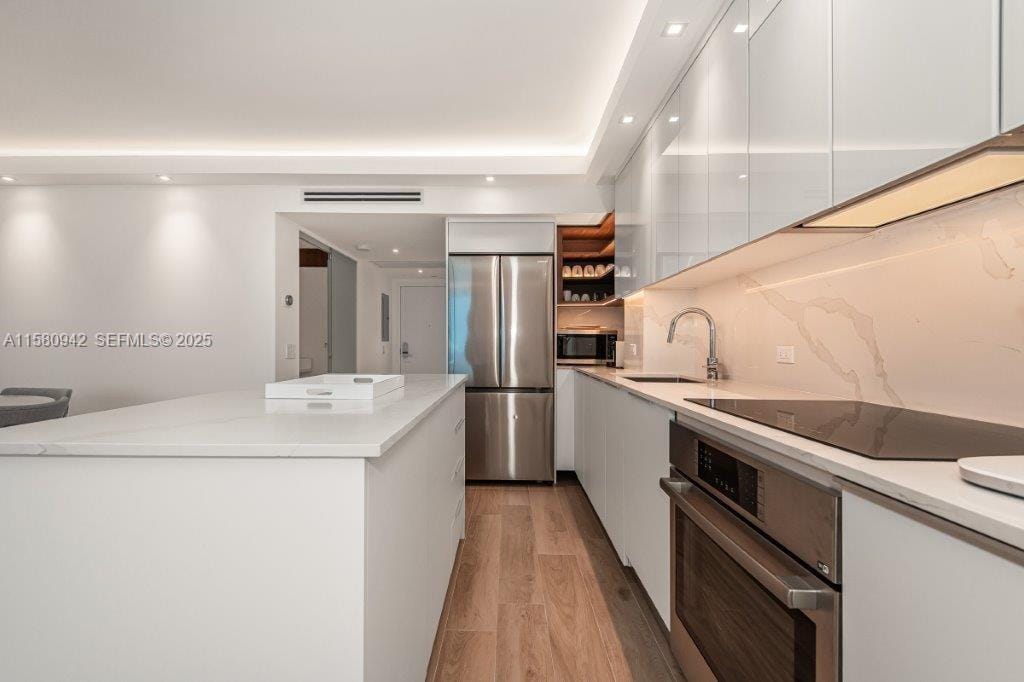 2301 Collins Avenue 837 — photo 10